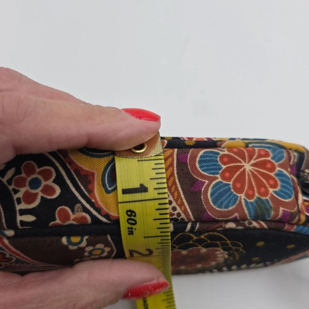 Vera Bradley Hard Eyeglass Case Paisley Pattern Zipper Closure Designer Luxury‎